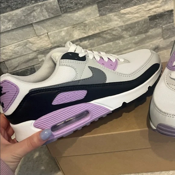 New!! Nike Air Max 90 women's white and purple sneakers - Picture 2 of 6